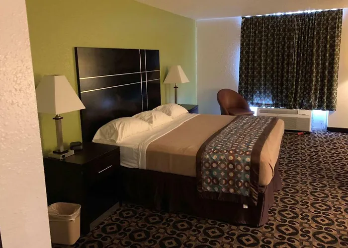 Travelodge By Wyndham Torrington