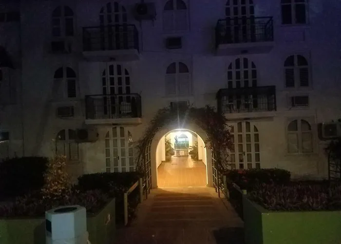 Rosi Ocean Sand Hotel Apt Ocho Rios