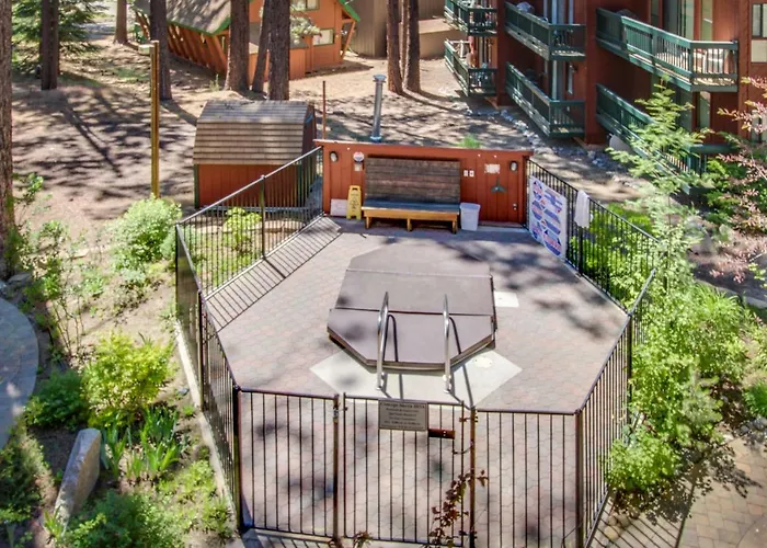 Saddle Road Condo