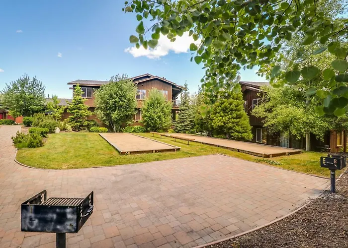 Boulders Hideout Apartment Truckee