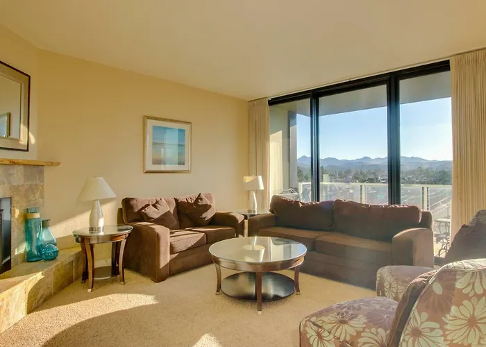 Sand & Sea: Paradise On The Prom Apartment Seaside