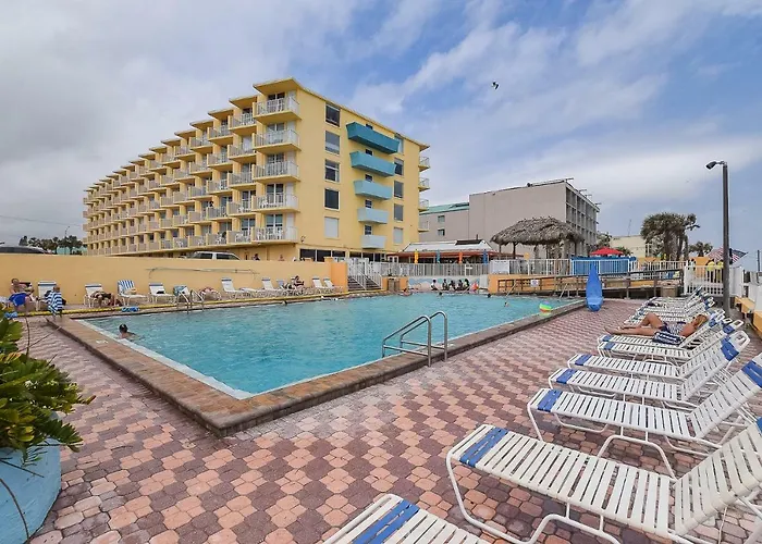 Daytona Beach Studio Condo With Beautiful Ocean View