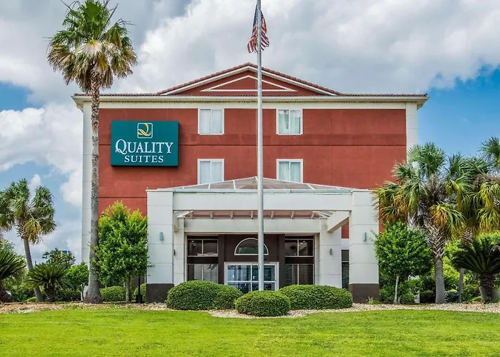 Quality Suites Lake Charles Downtown