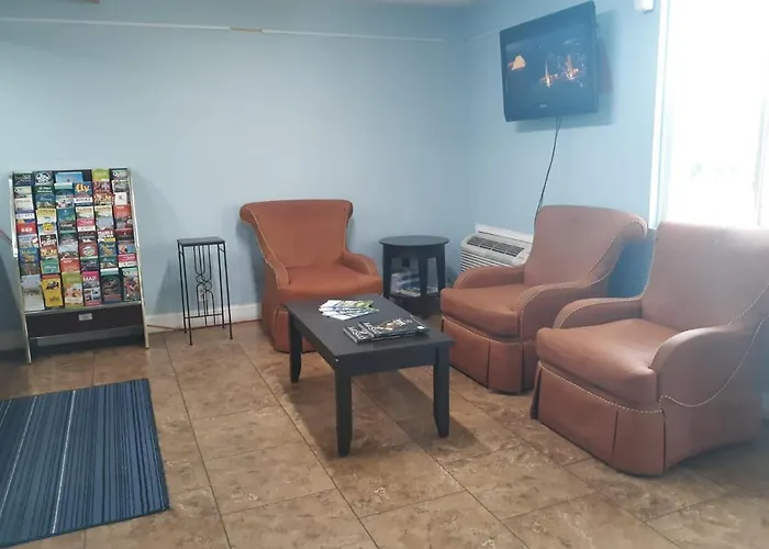 Oyo Hotel Chattanooga East Ridge - 5 Mi From Erlanger East Hospital