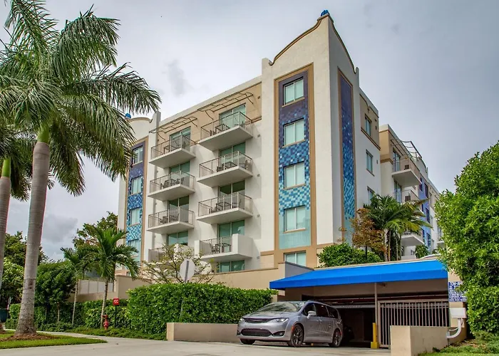 Mare Azur Design District Luxury Apartments Miami