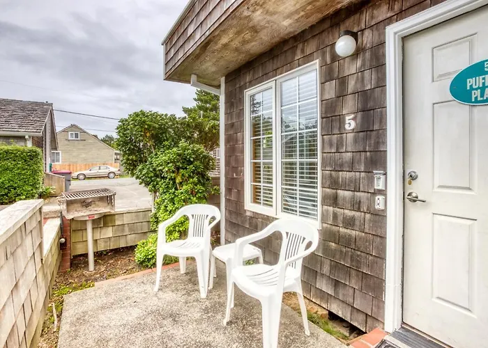 Beaches Inn Fourplex Cannon Beach