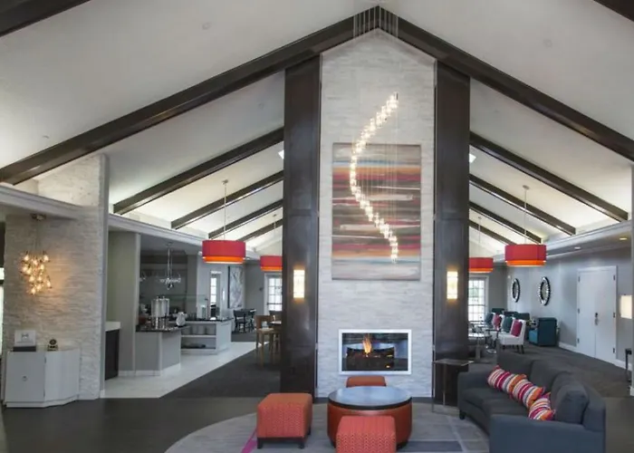 Homewood Suites By Hilton Savannah