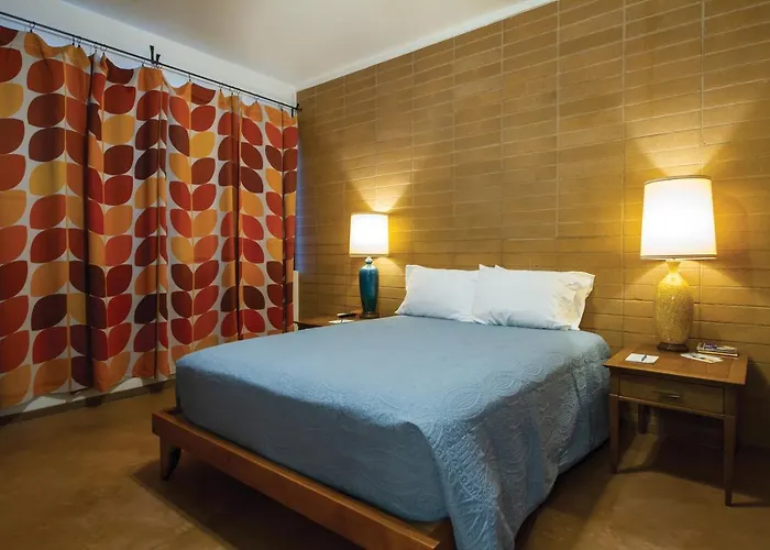 The Downtown Clifton Hotel