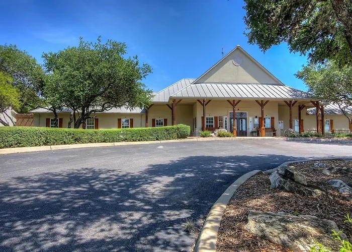 Sun Retreats San Antonio West