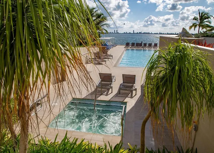 Mare Azur Design District Luxury Apartments Miami