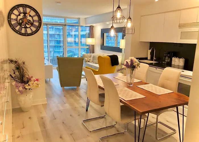 Luxury Executive Toronto Downtown Suites