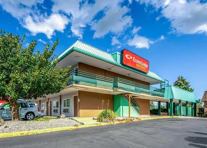 Econo Lodge & Suites Spokane