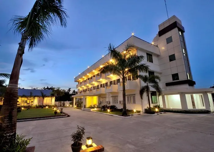 Royal Golden View Hotel