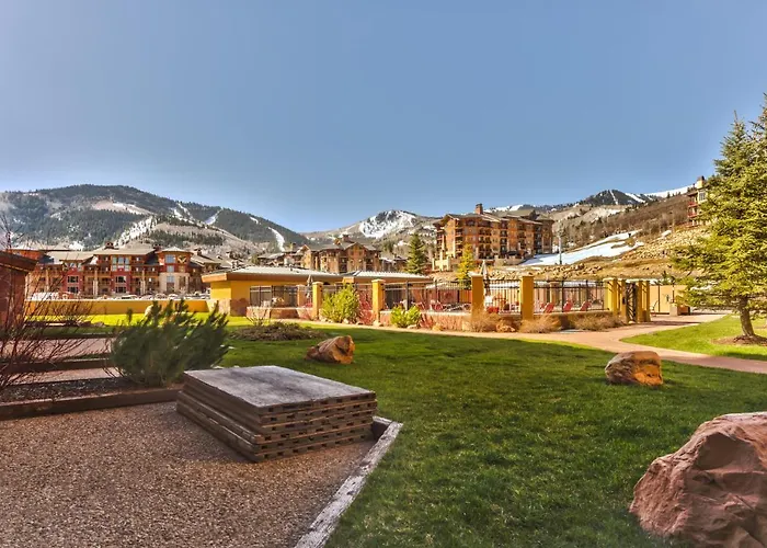 Superior Ski In Ski Out, Top Floor Penthouse, Pool, Hot Tubs Conde Nast Forbes Award Winner B508
