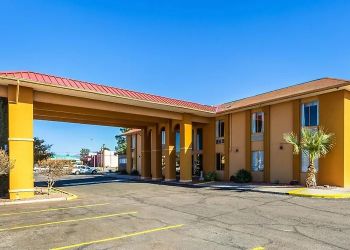 Mesilla Valley Days Inn & Suites Las Cruces