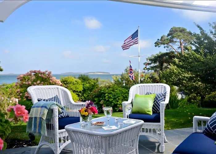 A Little Inn On Pleasant Bay