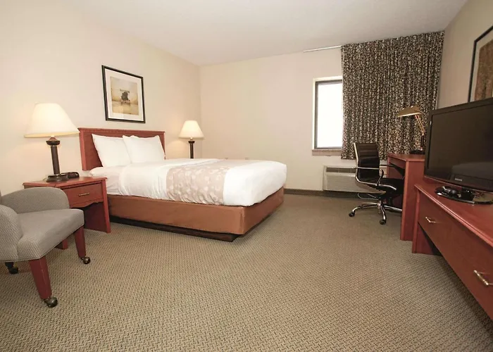 La Quinta Inn By Wyndham Milwaukee West Brookfield