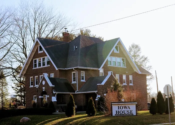 Iowa House Historic Inn