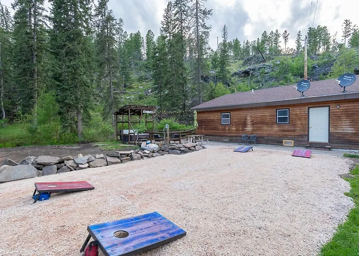 Harney Camp Cabins Hill City